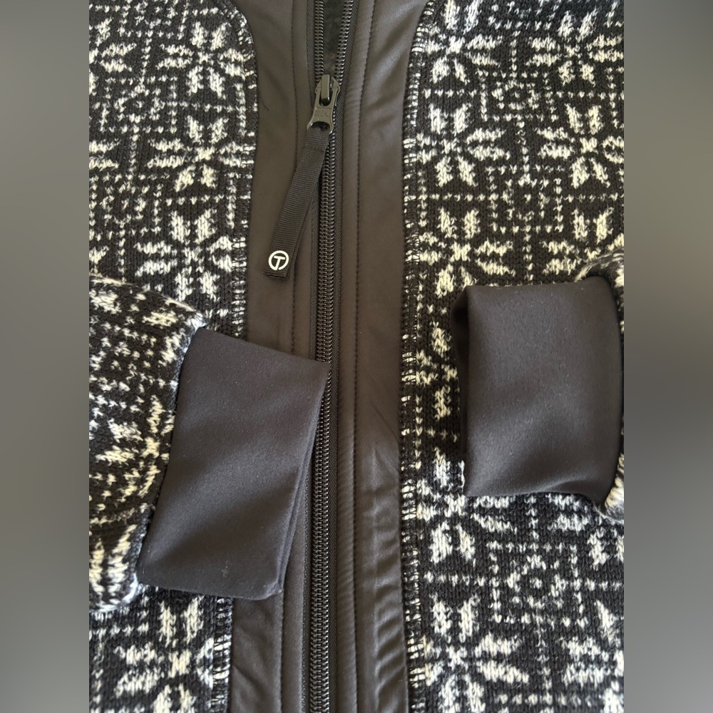 T by Talbots jacket size XS fleece inside - Picture 6 of 7
